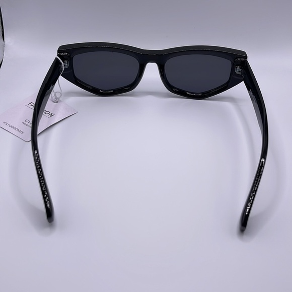 chunky Black Gold Accent Fashion Sunglasses - Picture 5 of 9